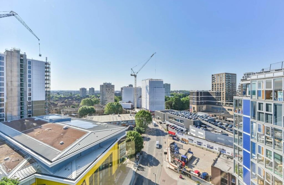 Additional image 14 of 2 Bed Flat, Falcon Wharf, SW11, N1 7GU