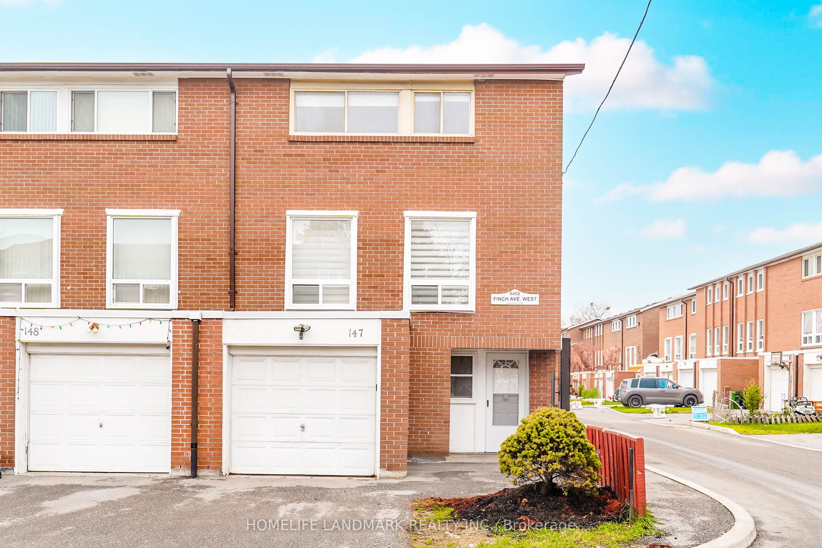 147-6452 Finch Avenue W, Toronto, ON, M9V 1T4