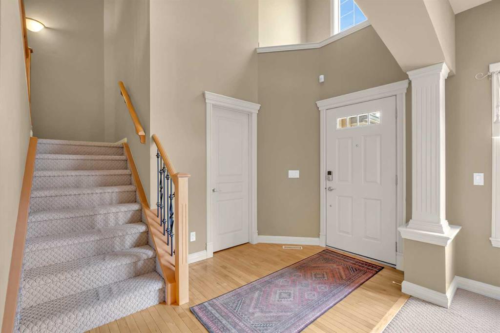 Additional image 3 of 97 Strathridge Close SW, Calgary, AB, T3H 4J3