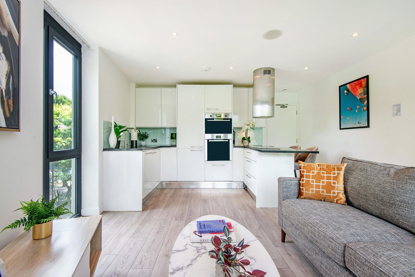 2 Bed Flat, Tavistock Crescent, W11, N1 7GU