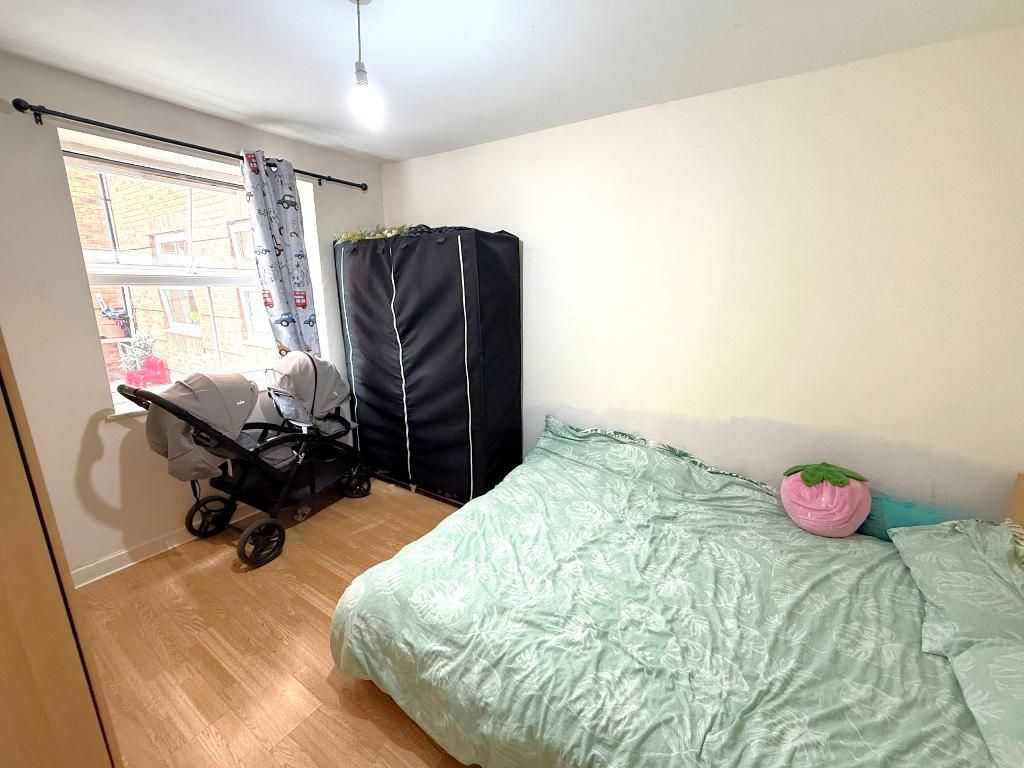Additional image 5 of 2 bed flat for saleHolly Street, South Luton, Luton, Bedfordshire LU1
