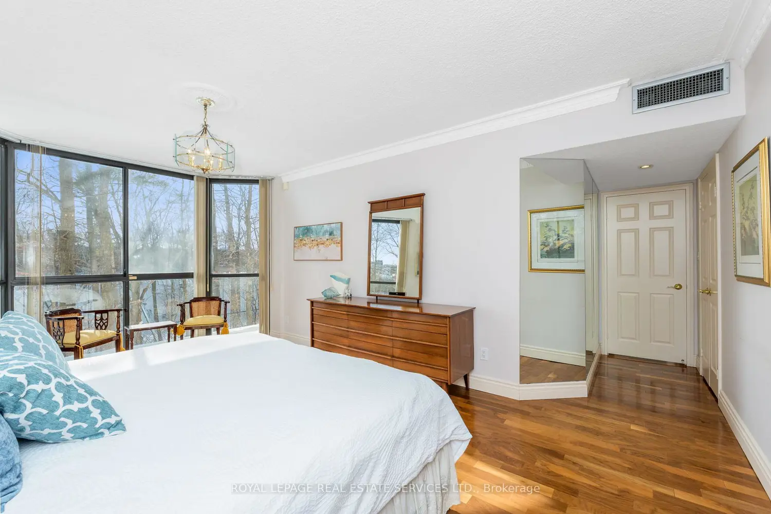 Additional image 11 of 1240 Marlborough Court 110