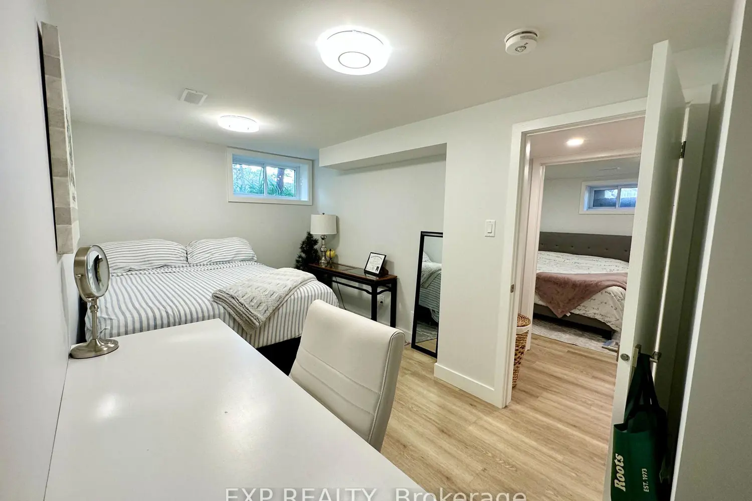 Additional image 18 of 44 Sherry Lane