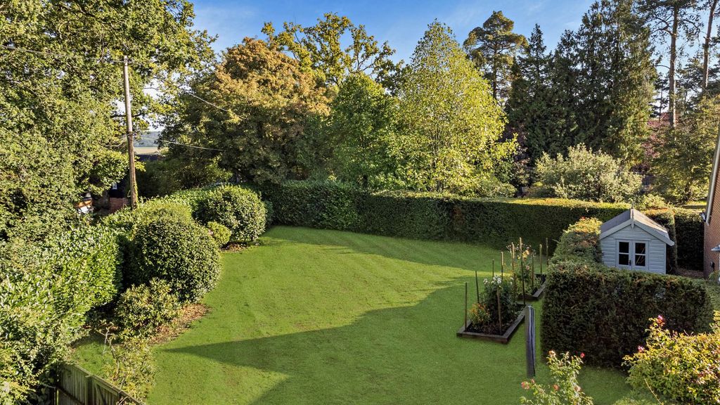 Additional image 7 of 5 bed detached house for saleChapel Row, Berkshire RG7