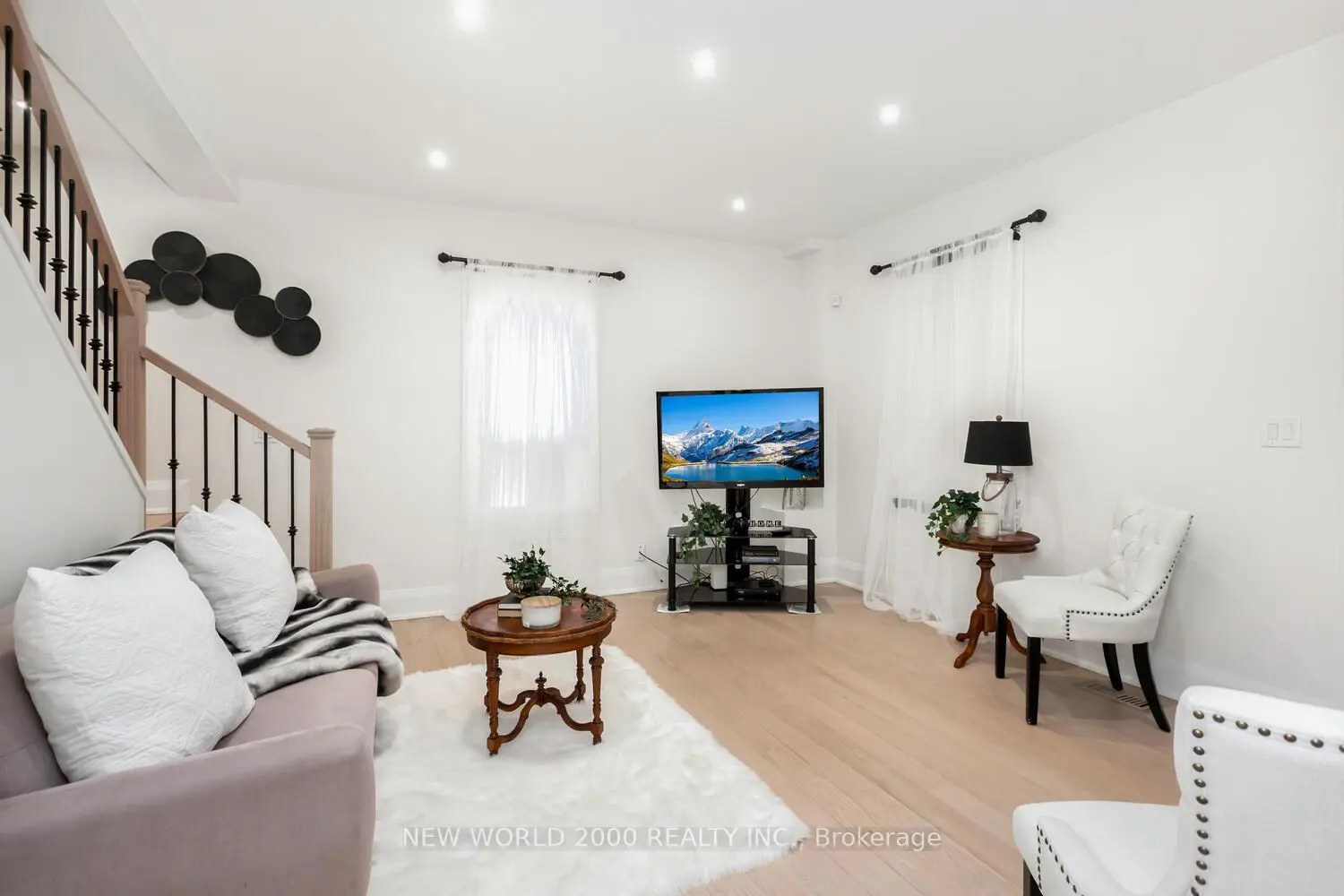 8071 Kipling Avenue photo 5
