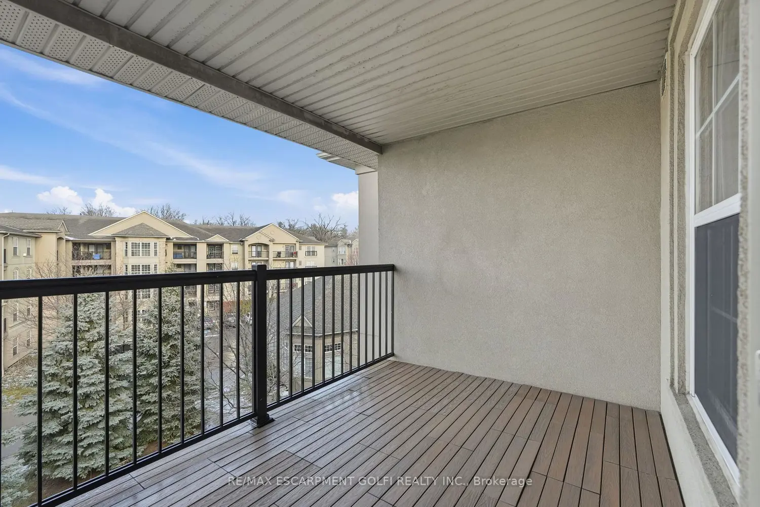 Additional image 17 of 2035 Appleby Line 411