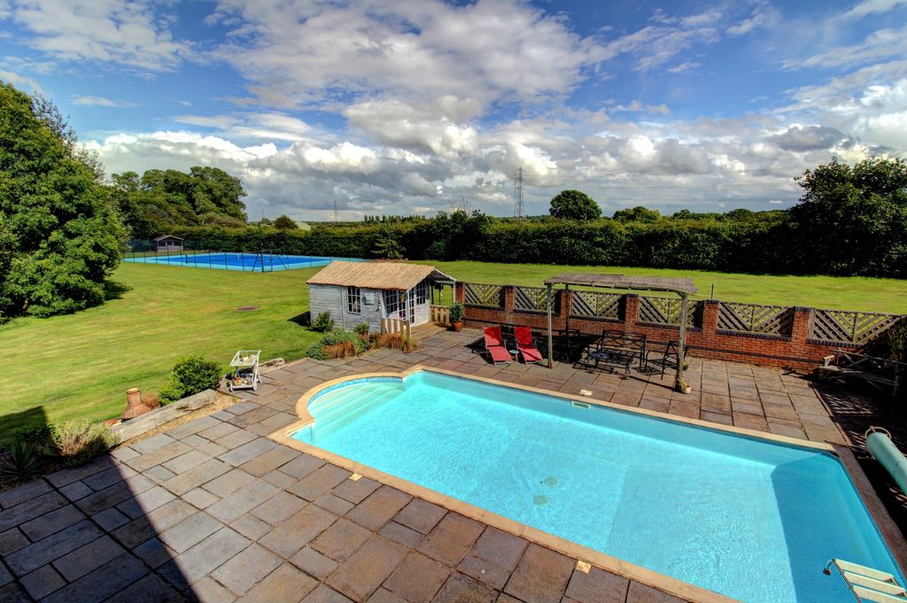 5 bed detached house for saleForge Lane, Little Aston WS14