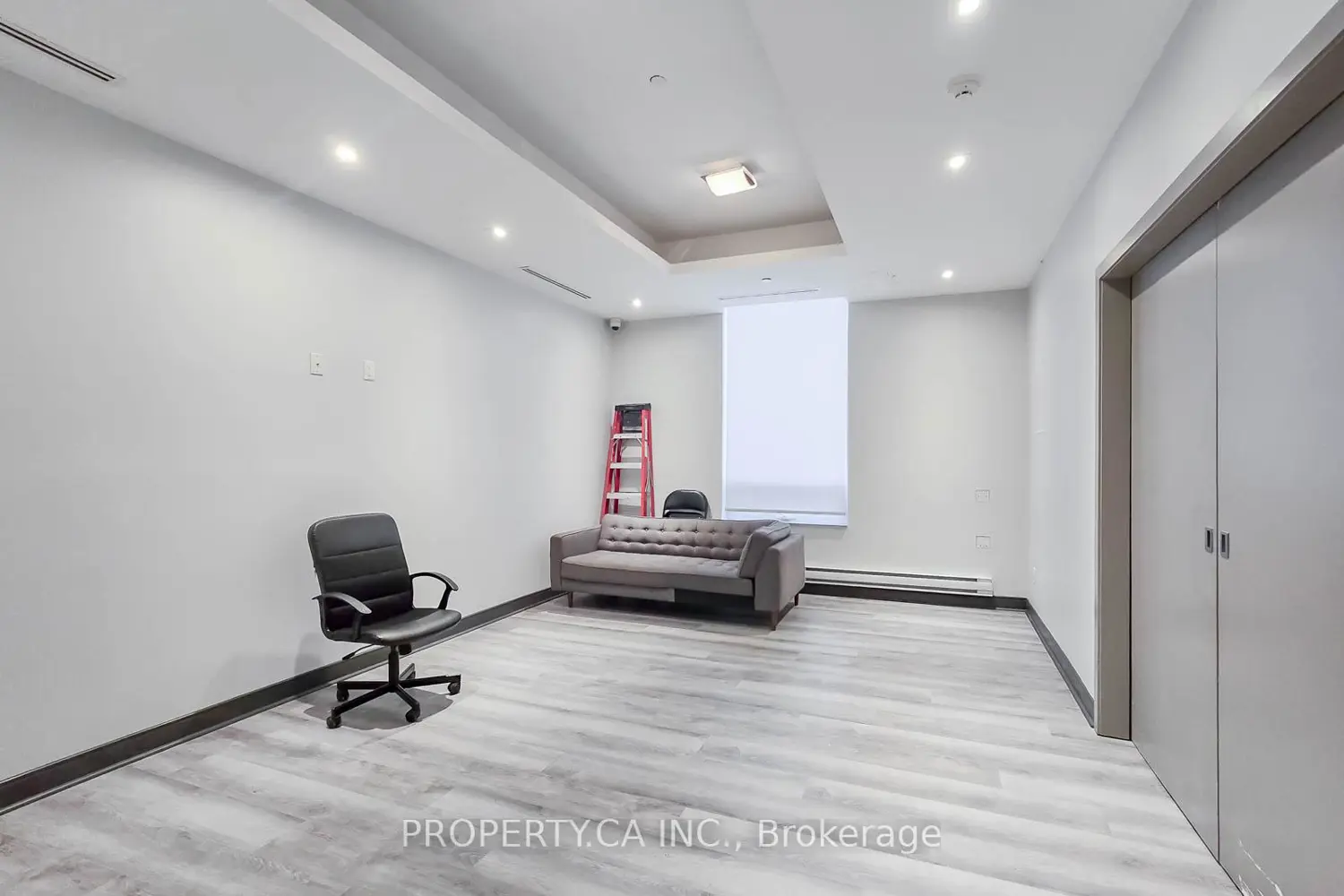 Additional image 14 of 3560 St Clair Avenue 424
