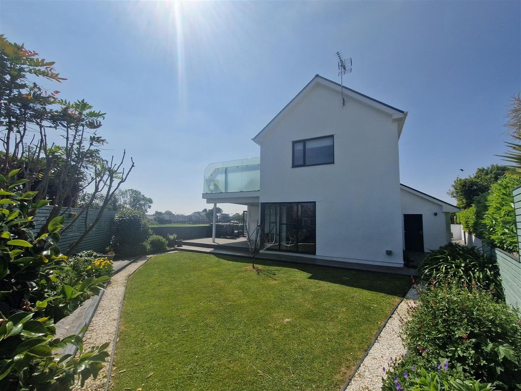 Additional image 24 of 4 bed detached house for saleArosfa Avenue, Porthcawl CF36