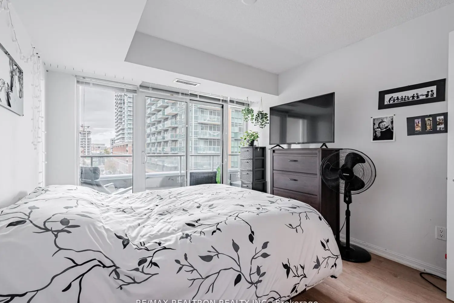 Additional image 11 of 85 East Liberty Street 716