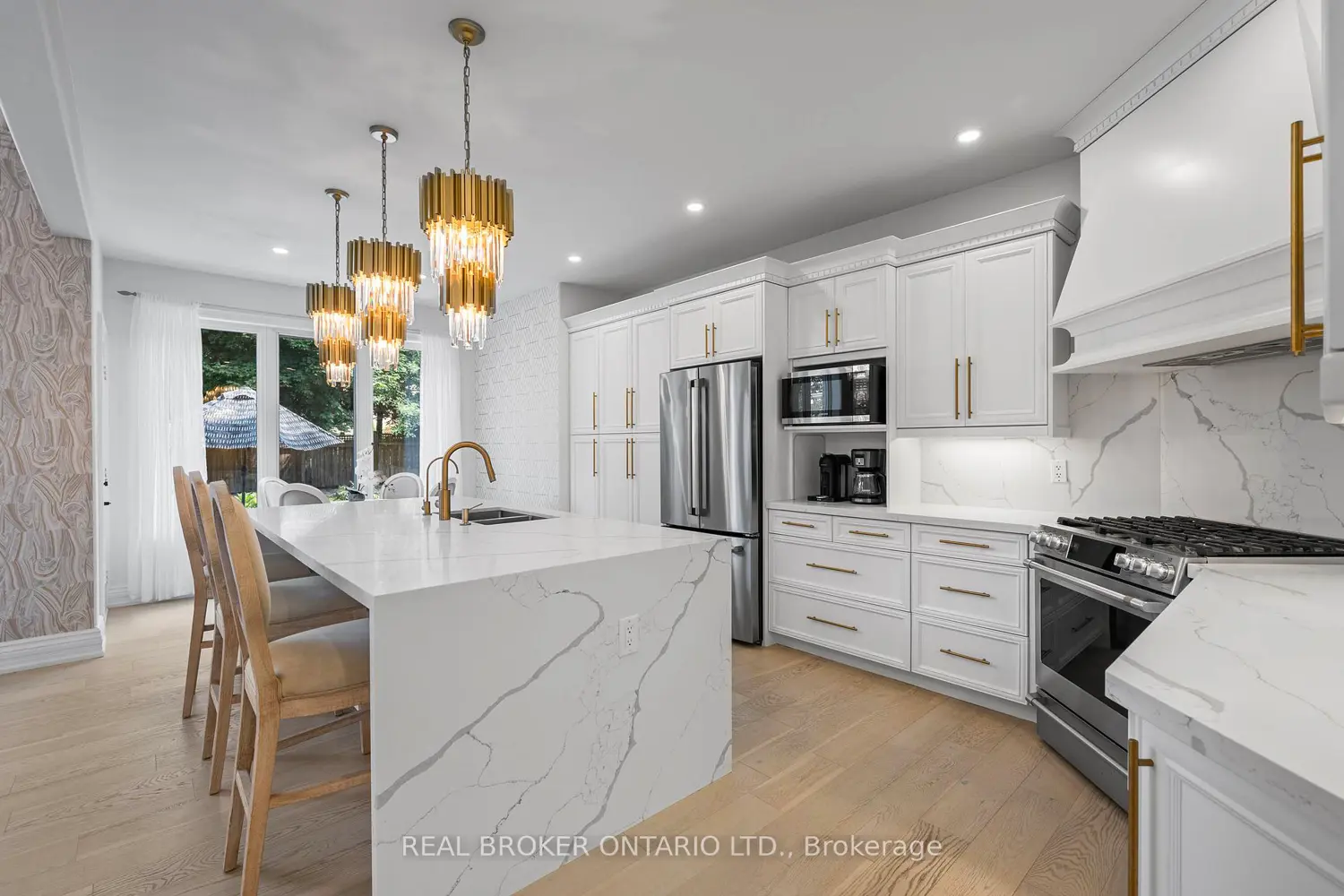 Additional image 5 of 215 Black Maple Court