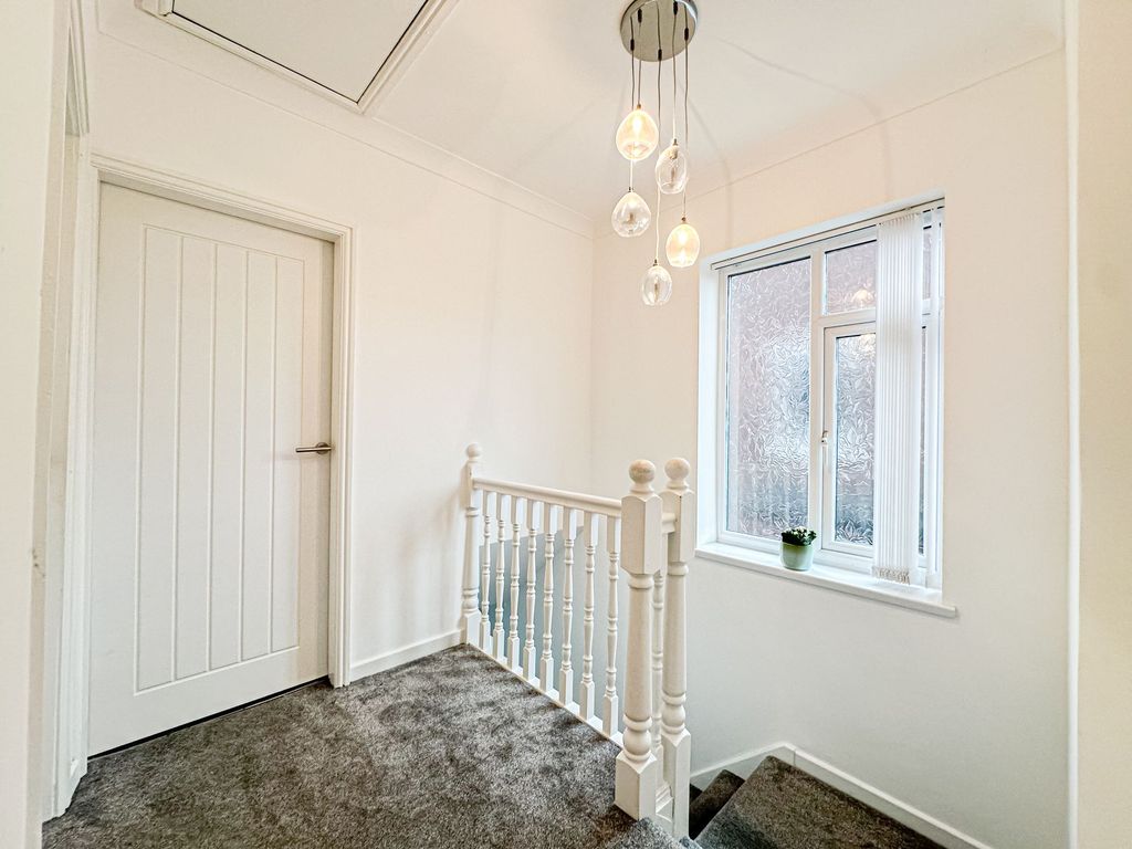 Additional image 12 of 3 bed semi-detached house for saleHesketh Drive, Wirral CH60