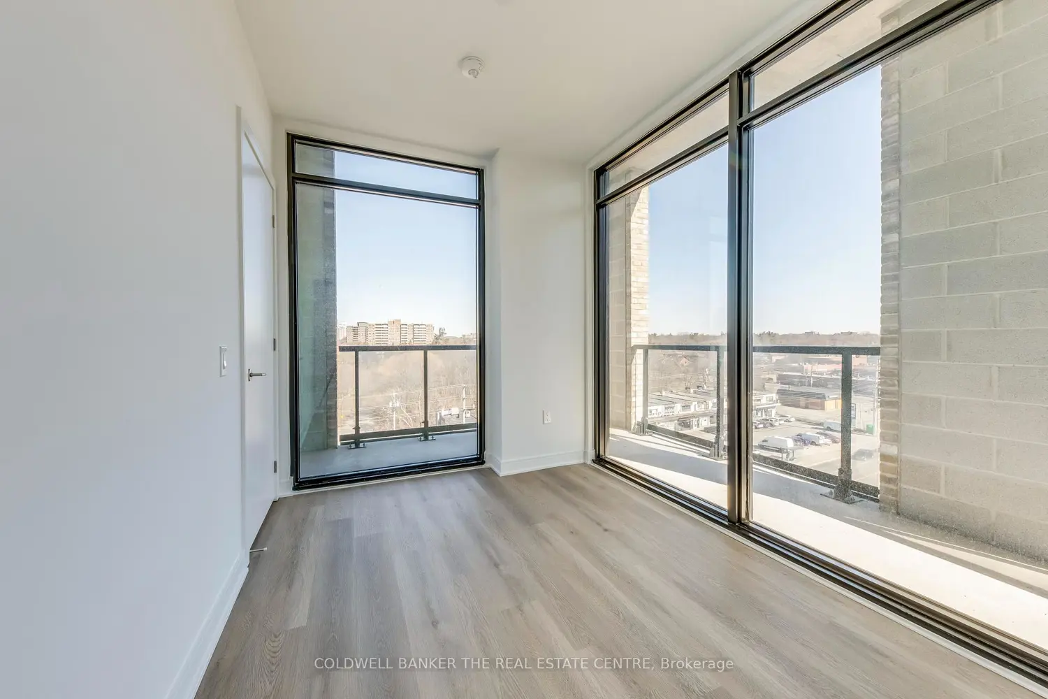 Additional image 13 of 86 Dundas Street 709