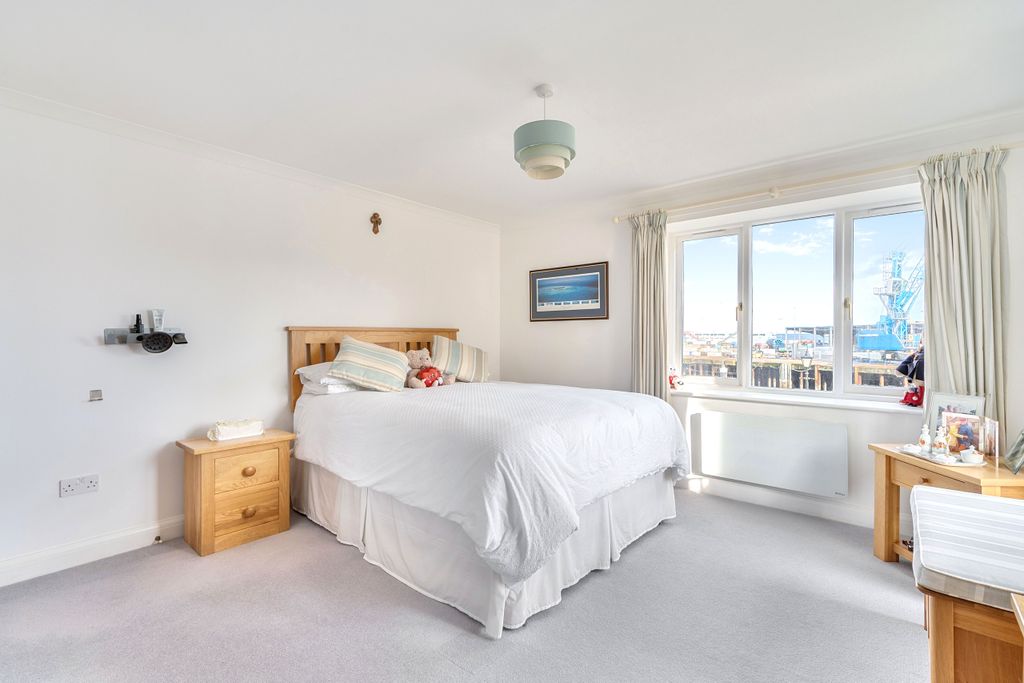 Additional image 10 of 3 bed flat for saleChallenger Quay, Falmouth, Cornwall TR11