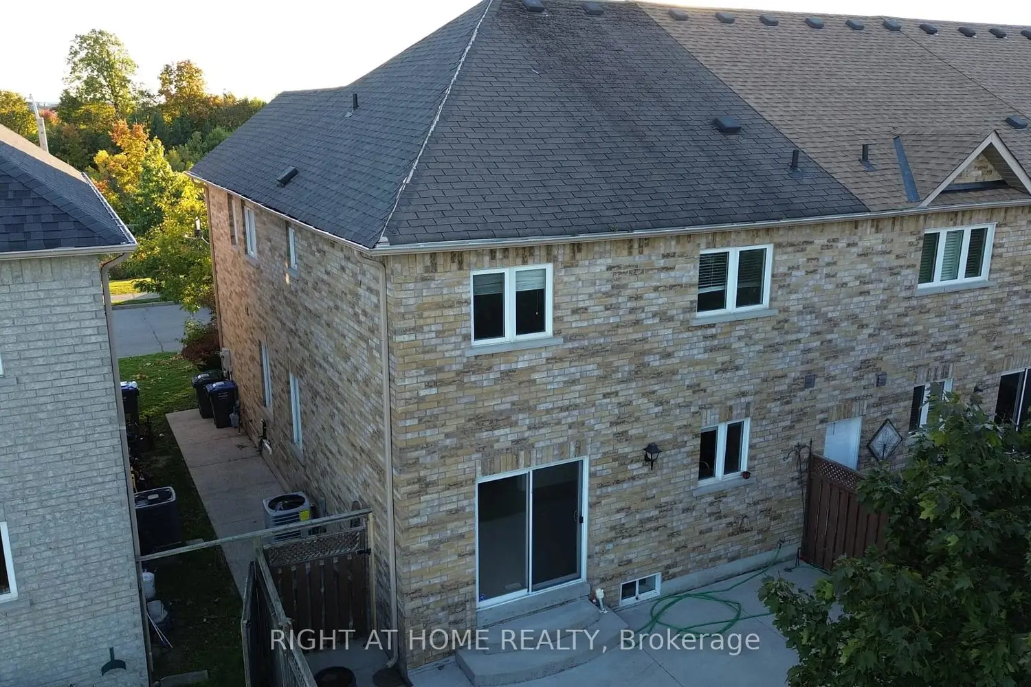 Additional image 3 of 71 Beavervalley Drive