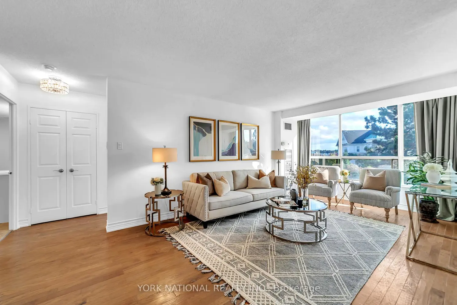 Additional image 5 of 14924 Yonge Street 408