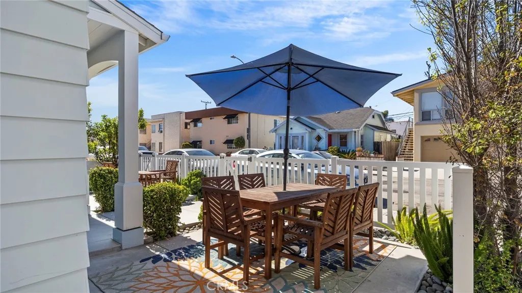 Additional image 5 of 114 Roycroft Ave Unit A, Long Beach, CA 90803