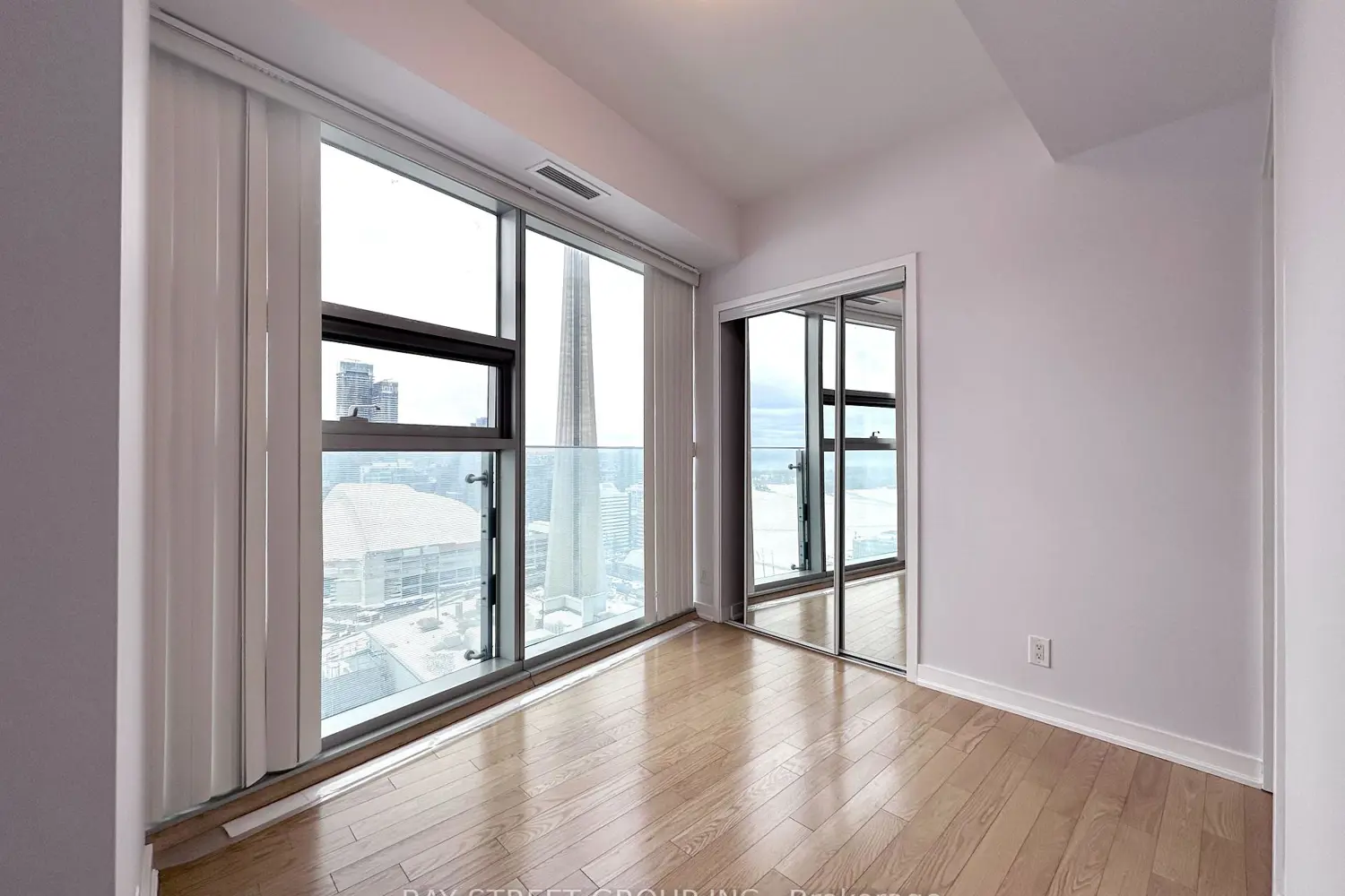 Additional image 15 of 12 York Street 3704