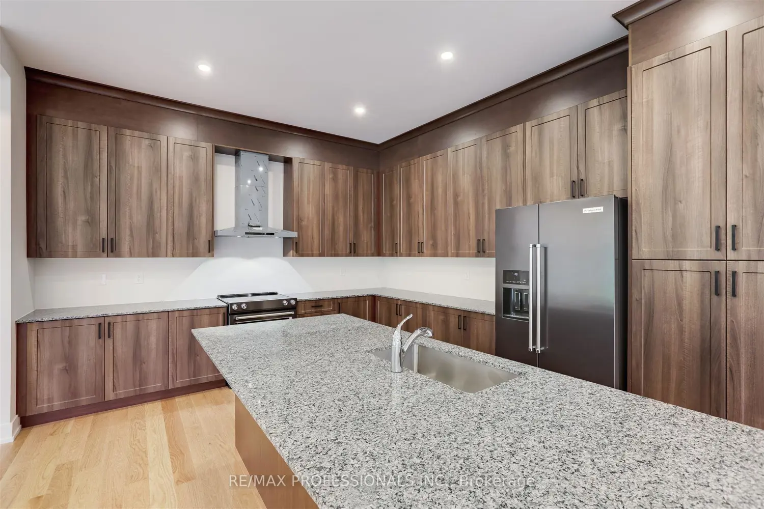 118 Dorothy Drive photo 4