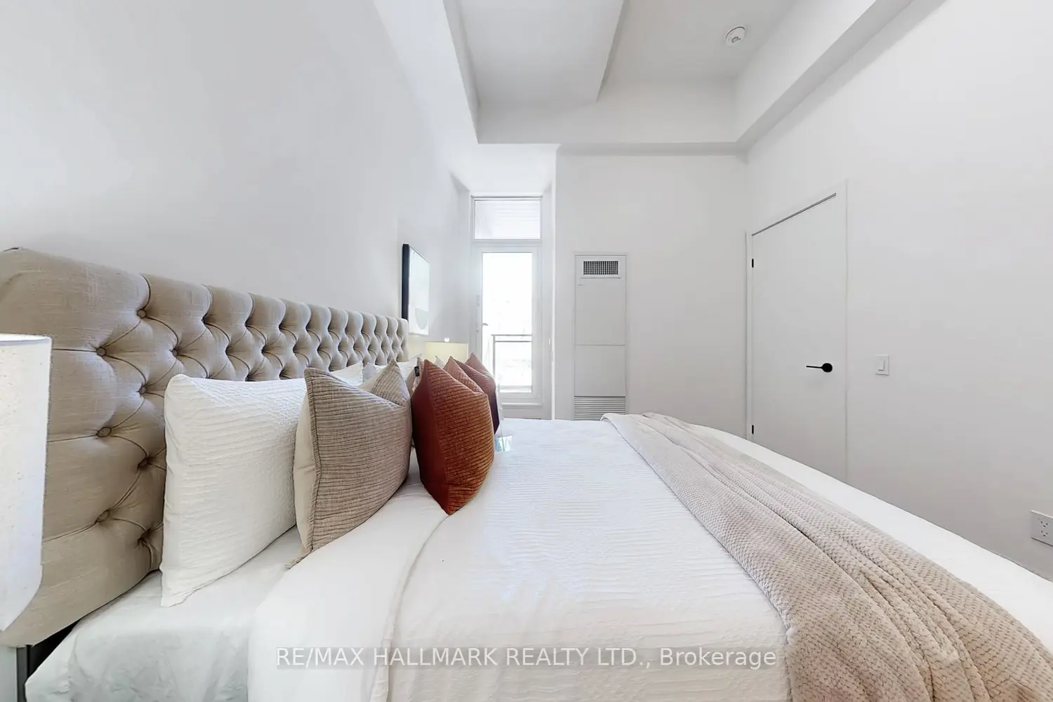 Additional image 9 of 1285 Queen Street 102