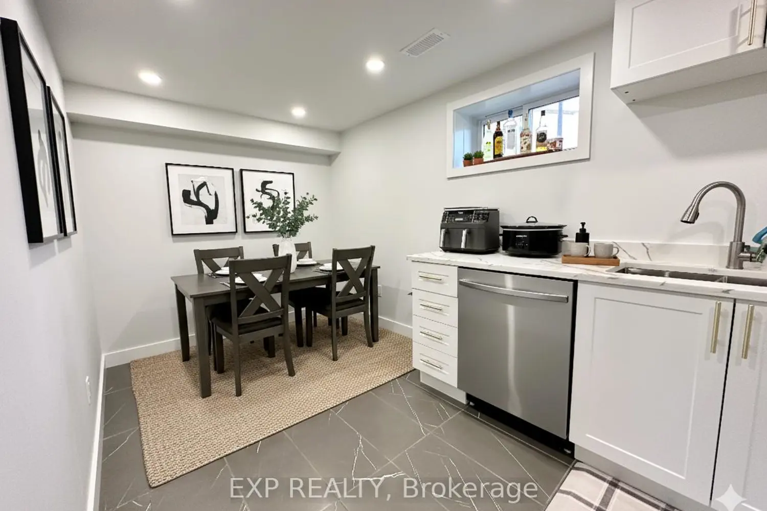 Additional image 12 of 44 Sherry Lane