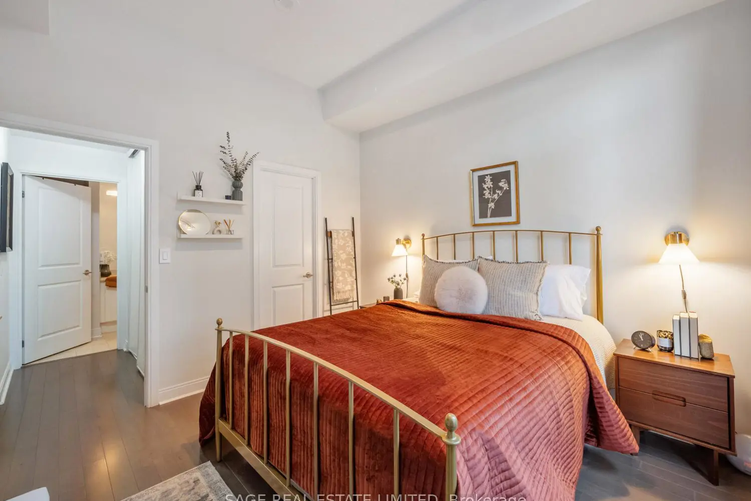 Additional image 17 of 21 Scollard Street 608