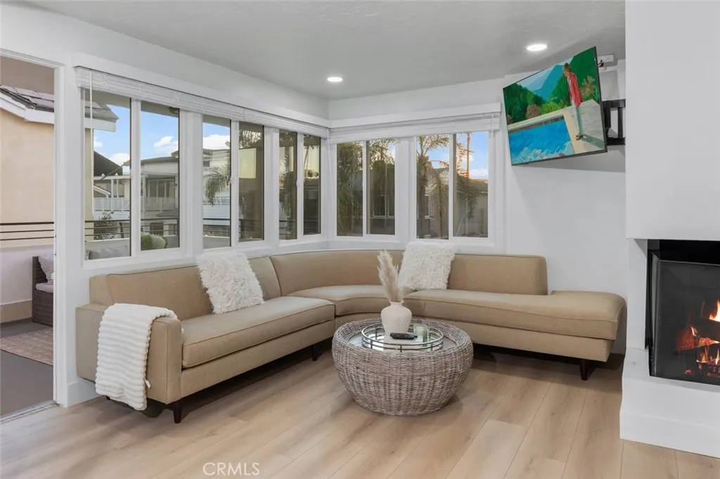 Additional image 34 of 114 Onyx Ave, Newport Beach, CA 92662