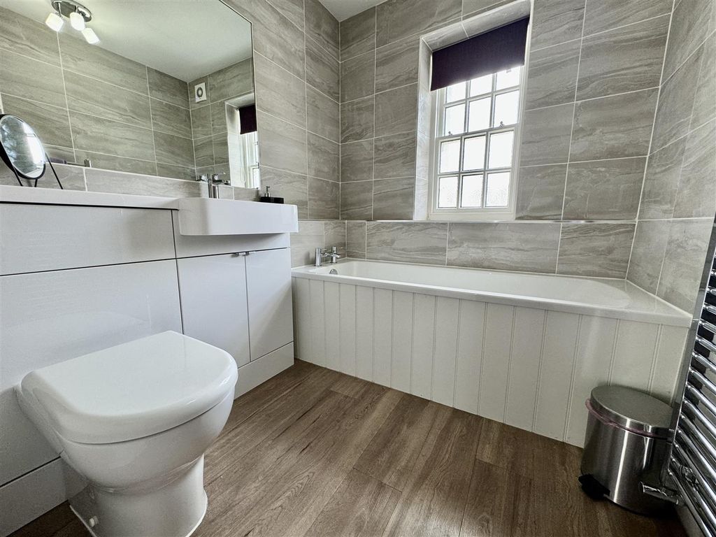 Additional image 11 of 17 bed property for saleMain Street, Keswick CA12