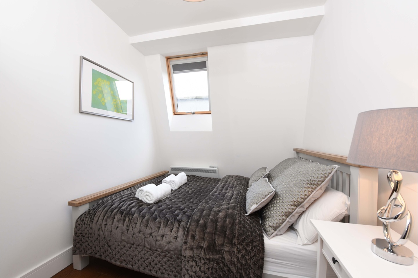 Additional image 5 of 2 Bed Flat, Falcon Road, SW11, N1 7GU