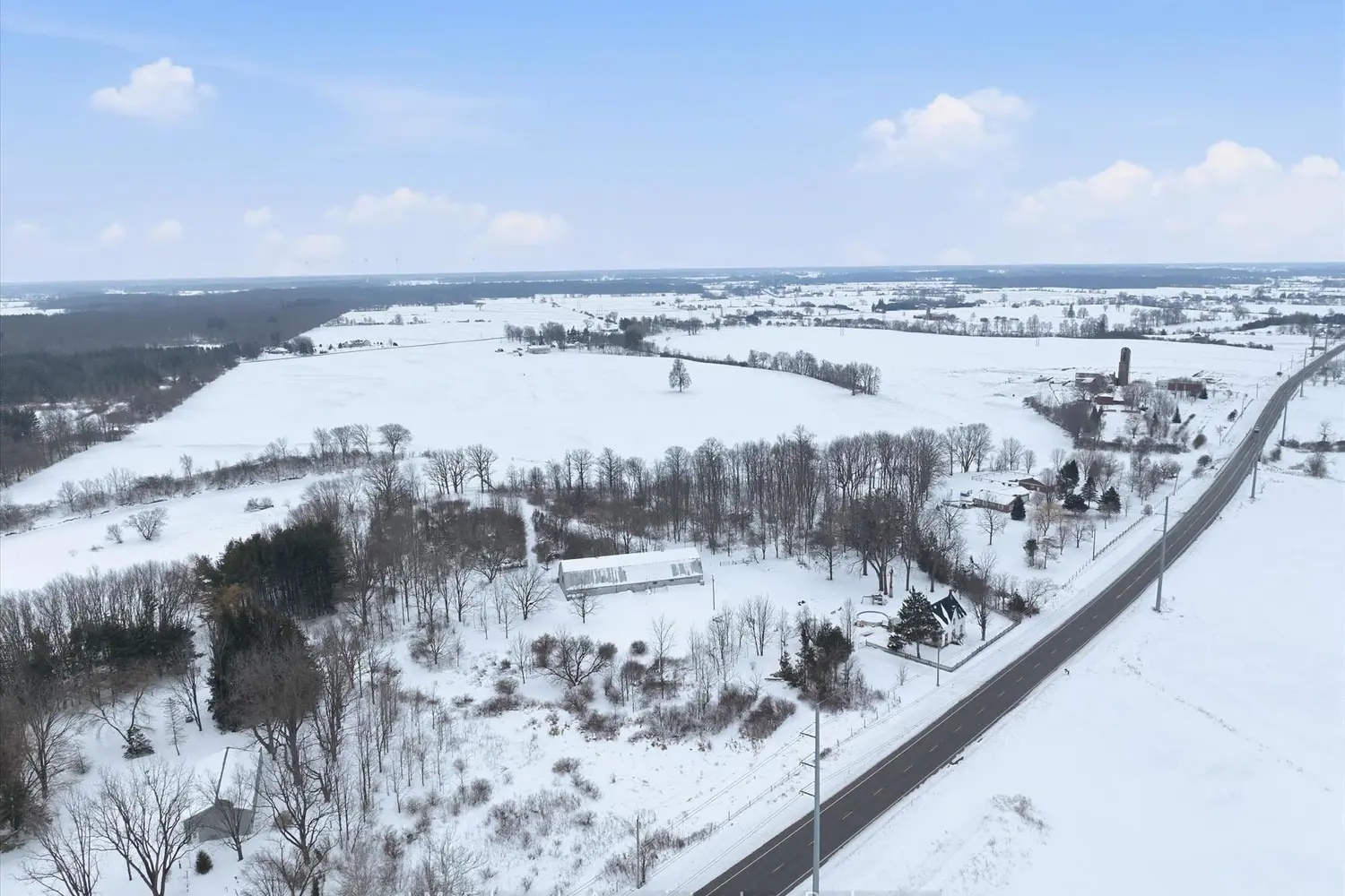 Additional image 20 of 5882 Canborough Road