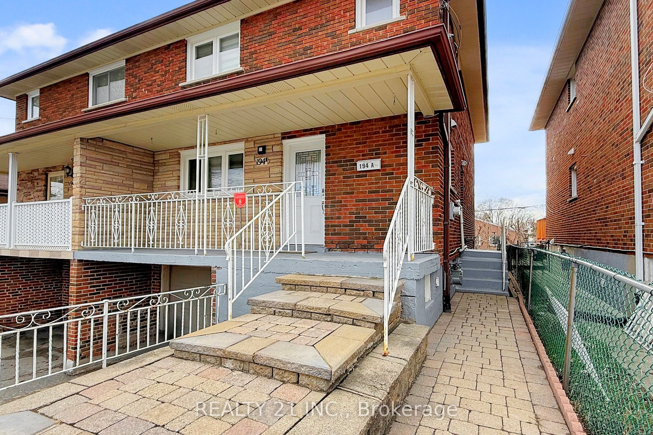 Additional image 5 of 194A Magnolia Avenue, Toronto, ON, M1K 3K8