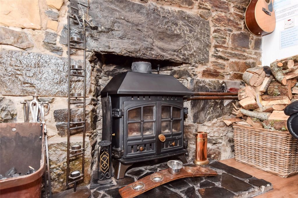 Additional image 3 of 2 bed flat for saleFassiefern, Main Street, Killin FK21
