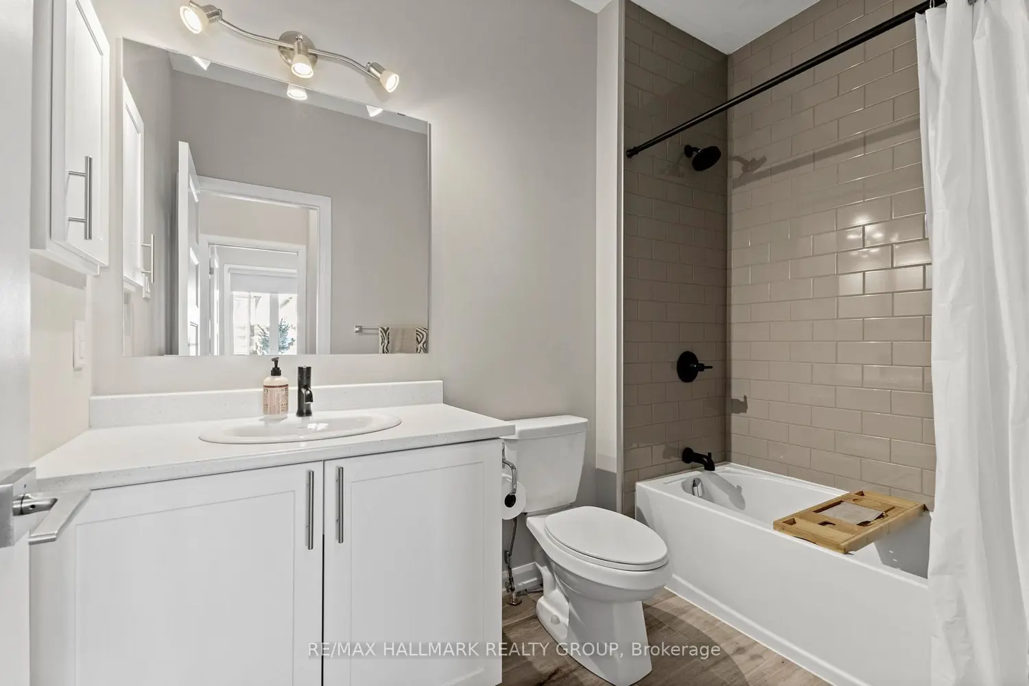 Additional image 14 of 433 Sterling Avenue