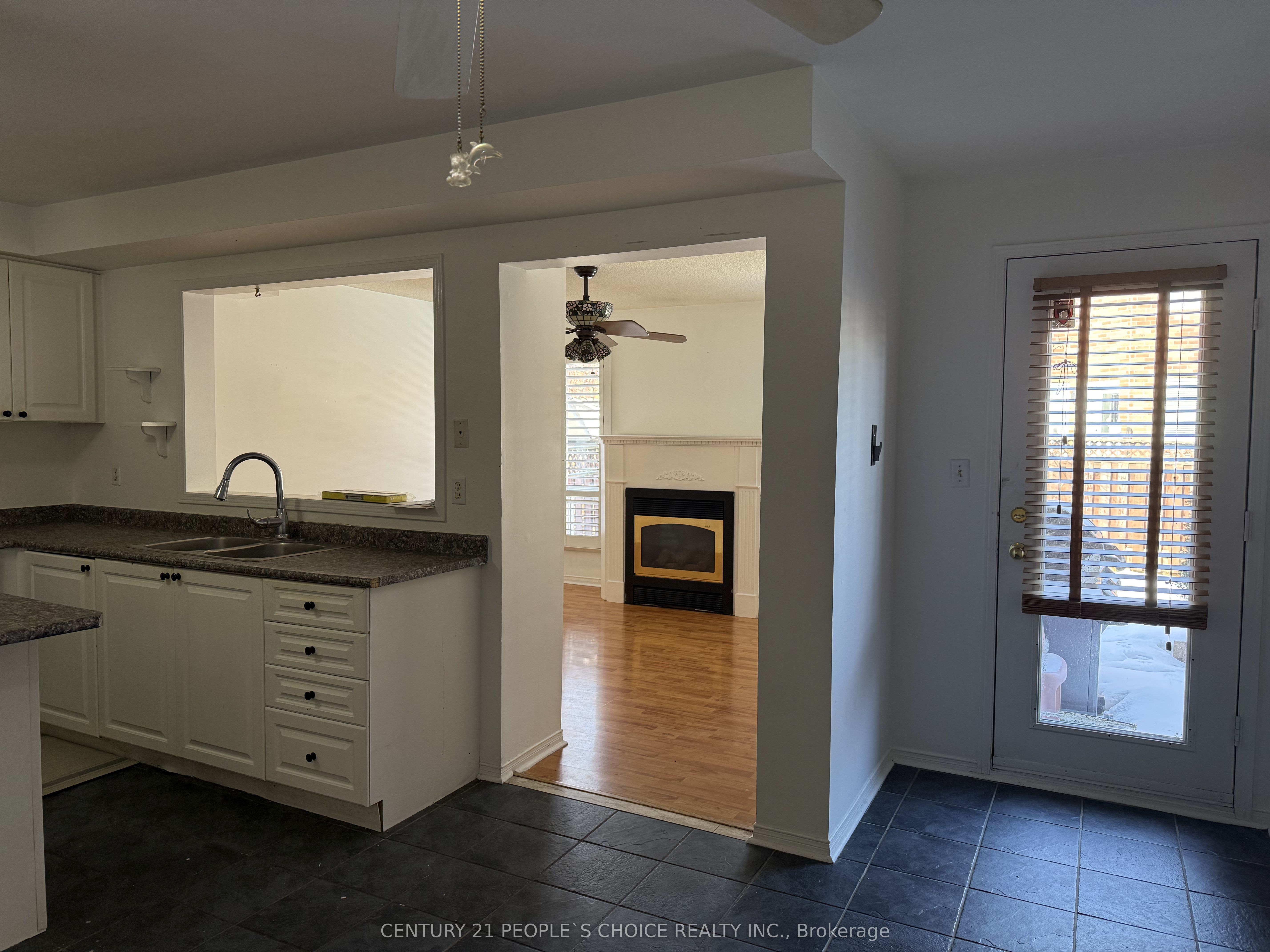 Additional image 3 of 3389 Wild Cherry Lane, Mississauga, ON, L5N 7N7