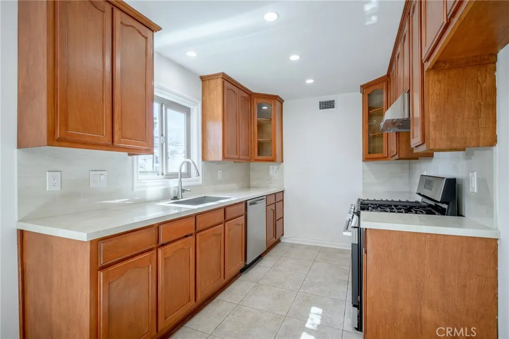 Additional image 10 of 823 E Wilson Ave Unit A, Glendale, CA 91206