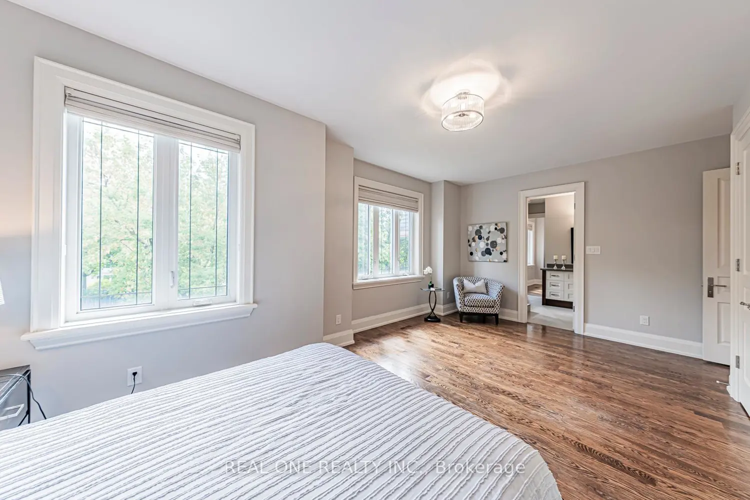 Additional image 5 of 2095 Springfield Road