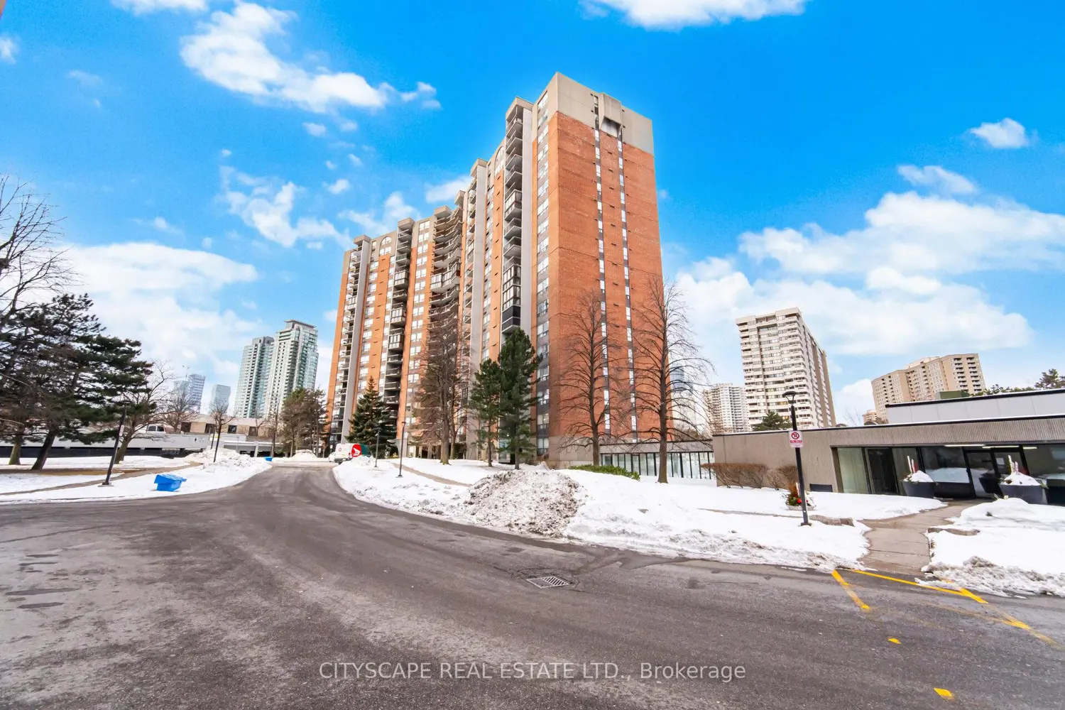 20 Mississauga Valley Boulevard 1706
