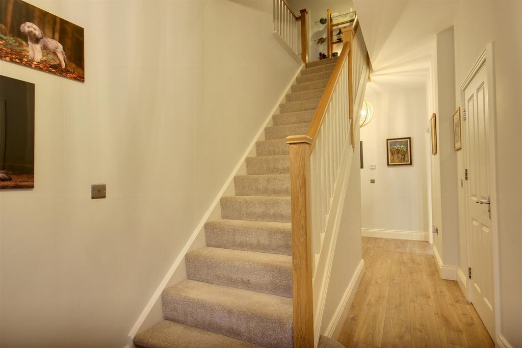 Additional image 9 of 5 bed detached house for saleGallows Lane, Beverley HU17