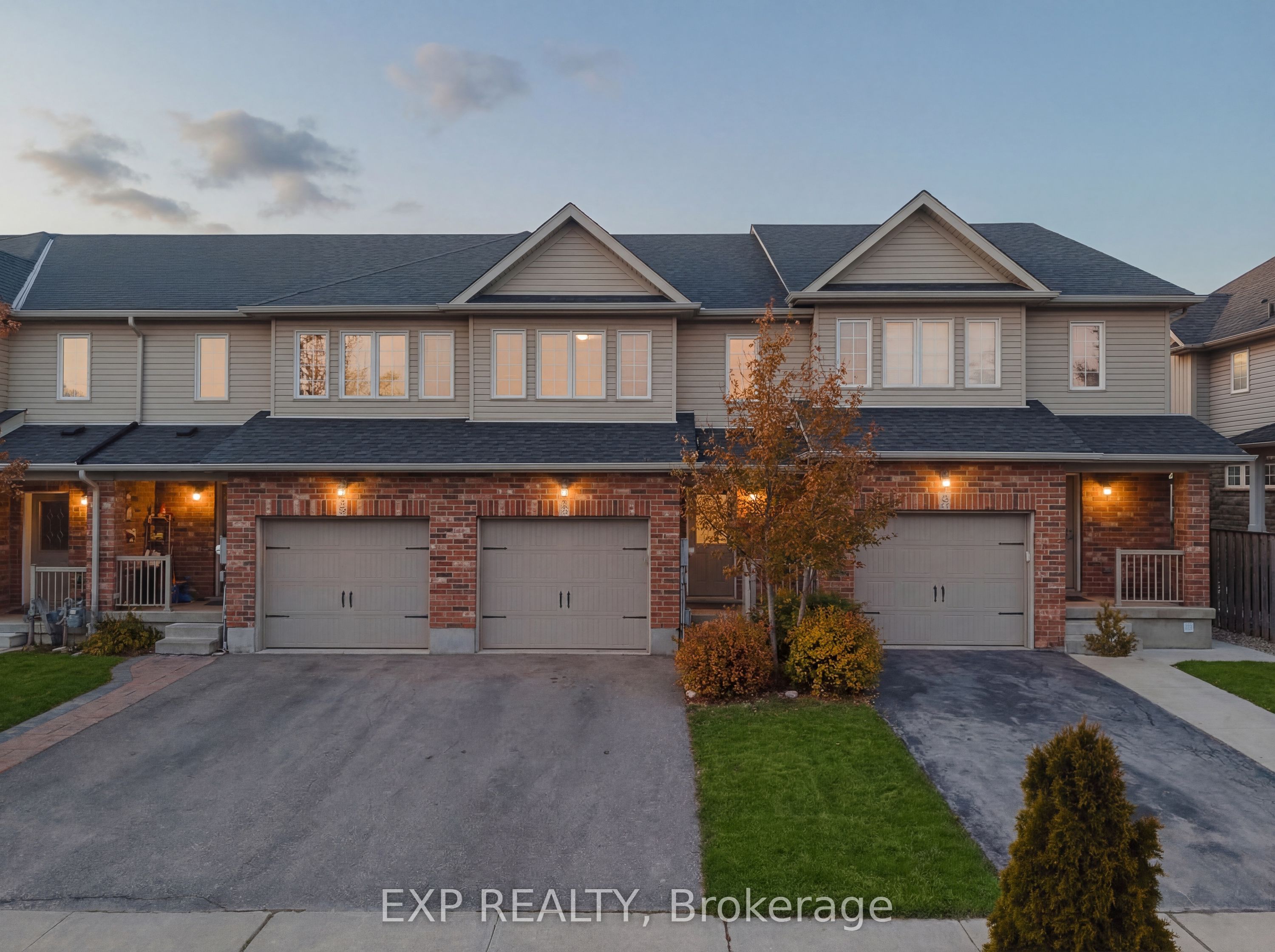 130 Simmonds Drive, Guelph, ON, N1E 7L8 photo 2