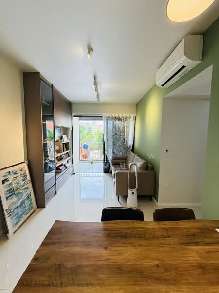 41 Hougang Avenue 7
