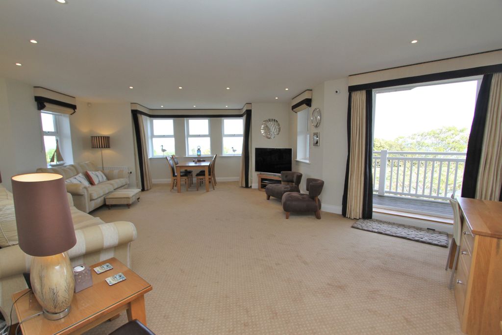 Additional image 12 of 3 bed flat for saleDarley Road, Eastbourne BN20