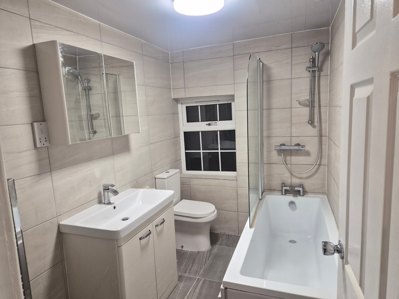 Additional image 9 of 2 Bed End Terrace, Hampton Court Road, B17, N1 7GU