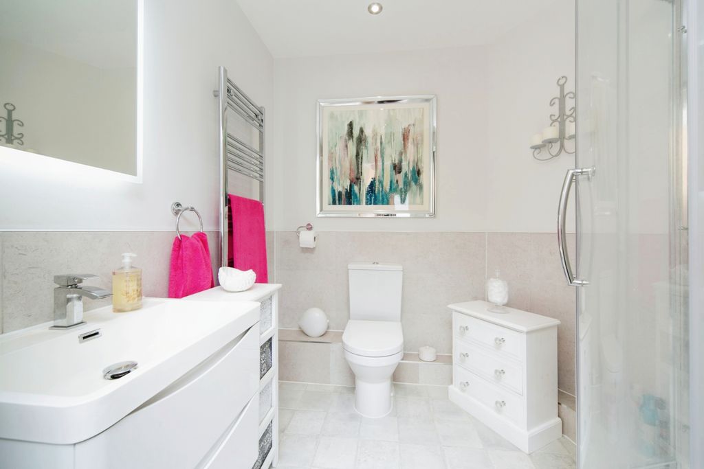 Additional image 19 of 2 bed maisonette for salePenmaen Bod Elias, Old Colwyn, Colwyn Bay, Conwy LL29
