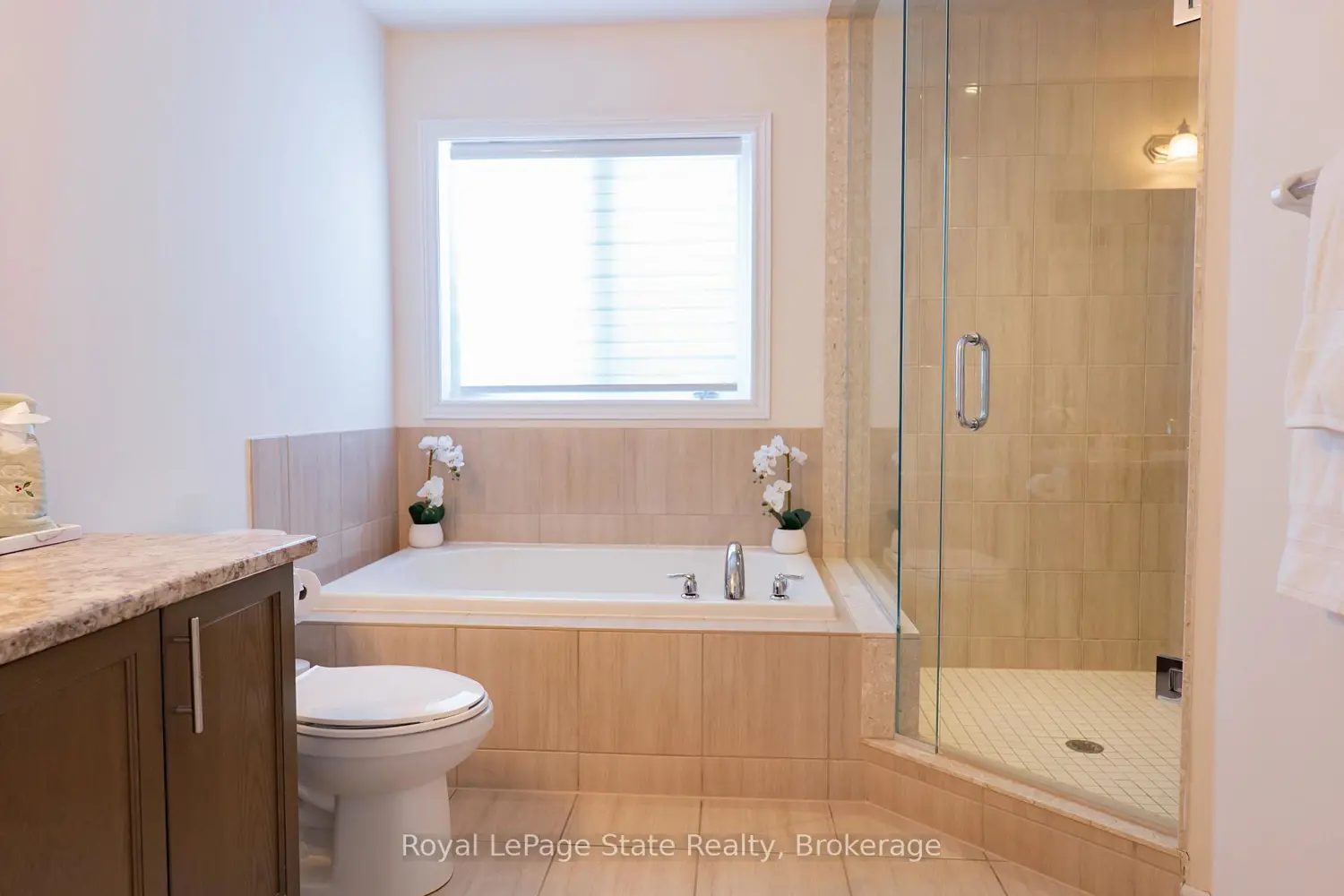 Additional image 16 of 1133 Upper Thames Drive