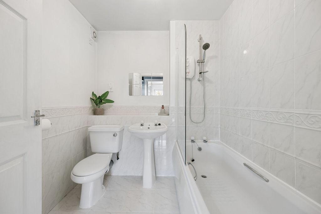 Additional image 14 of 2 bed flat for saleSwift Brae, Livingston EH54