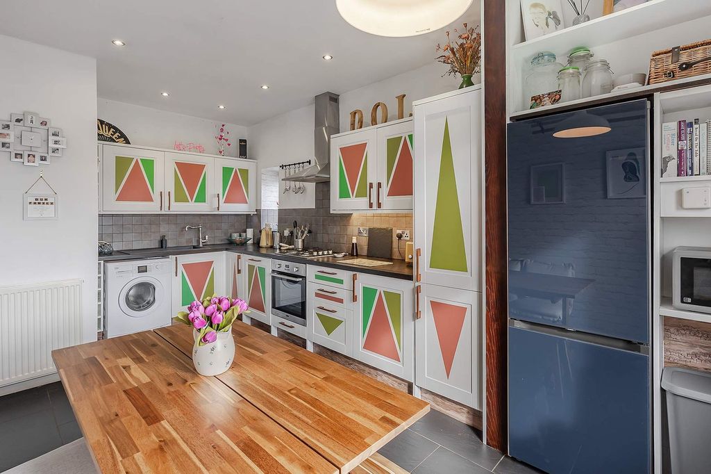 Additional image 6 of 2 bed flat for saleWest Main Street, Broxburn EH52