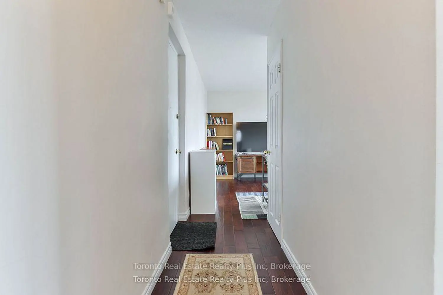 55 Neptune Drive 303 photo 3