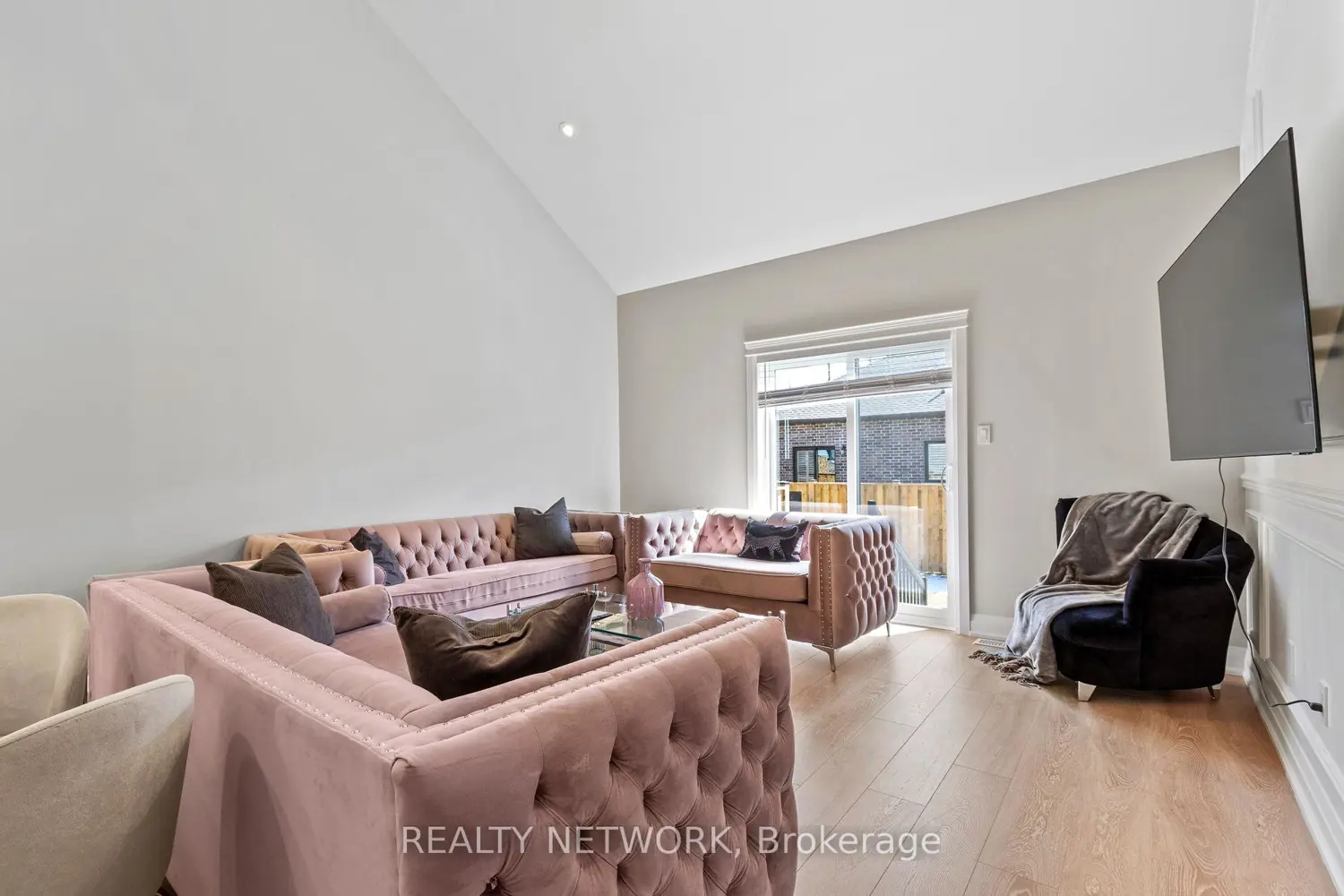 Additional image 7 of 24 Tamarack Way