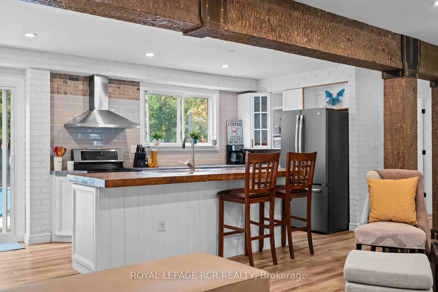 Additional image 5 of 18 Spruyt Avenue