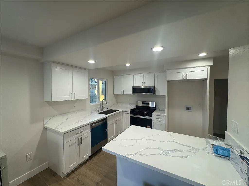 Additional image 15 of 11624 208th St, Lakewood, CA 90715